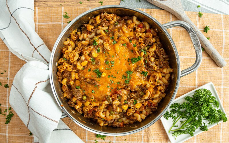 Skillet Beef and Veggie Mac & Cheese