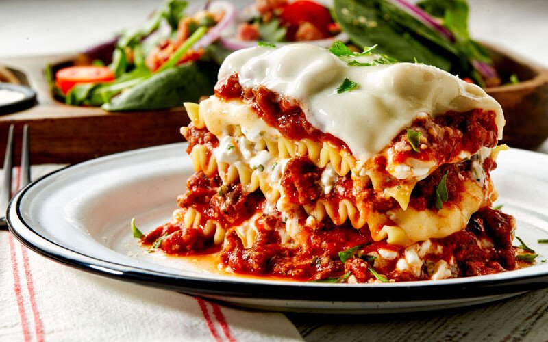 Laura's Lean | Slow Cooker Lasagna